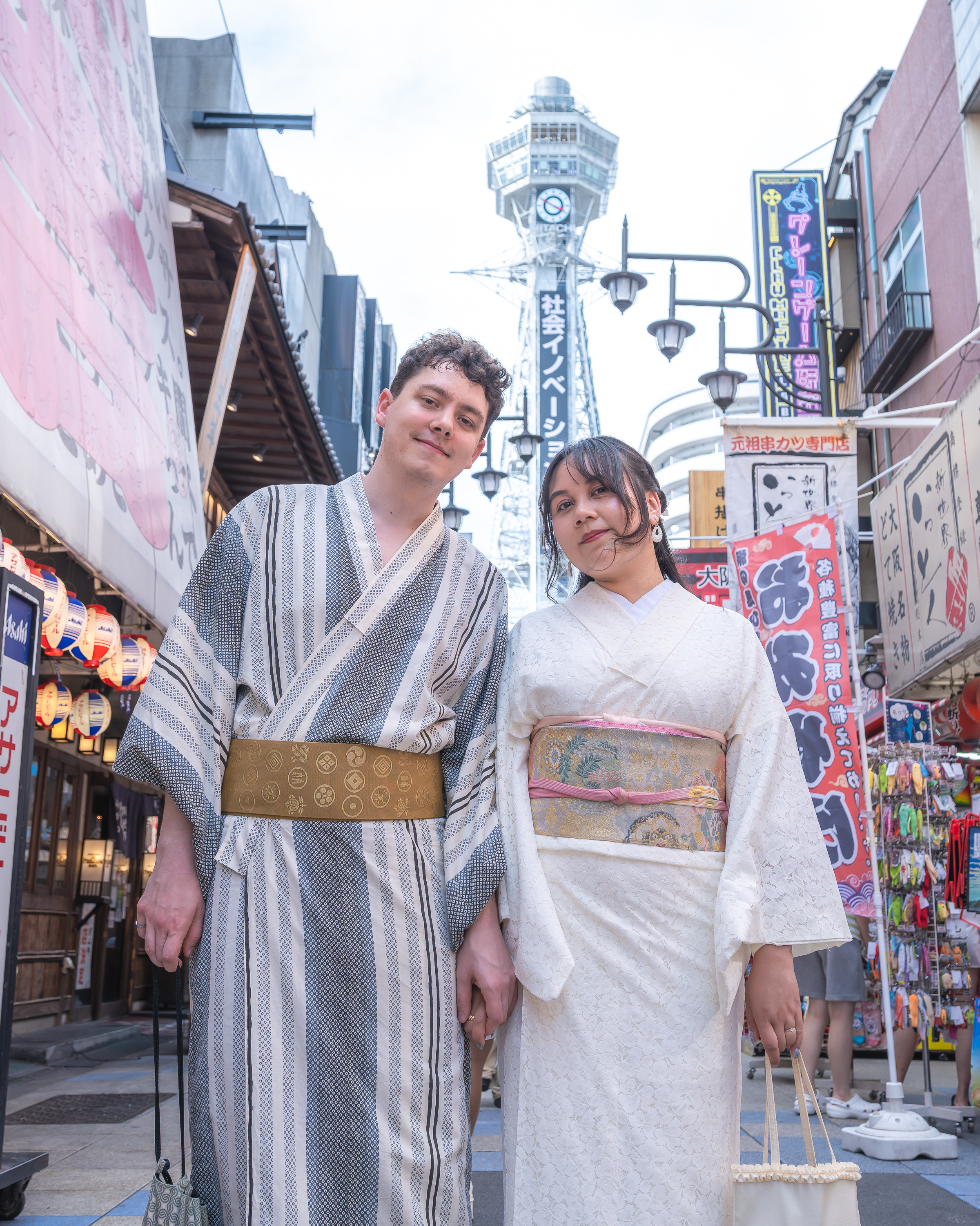 Couple in kimono at Tsutenkaku, Osaka